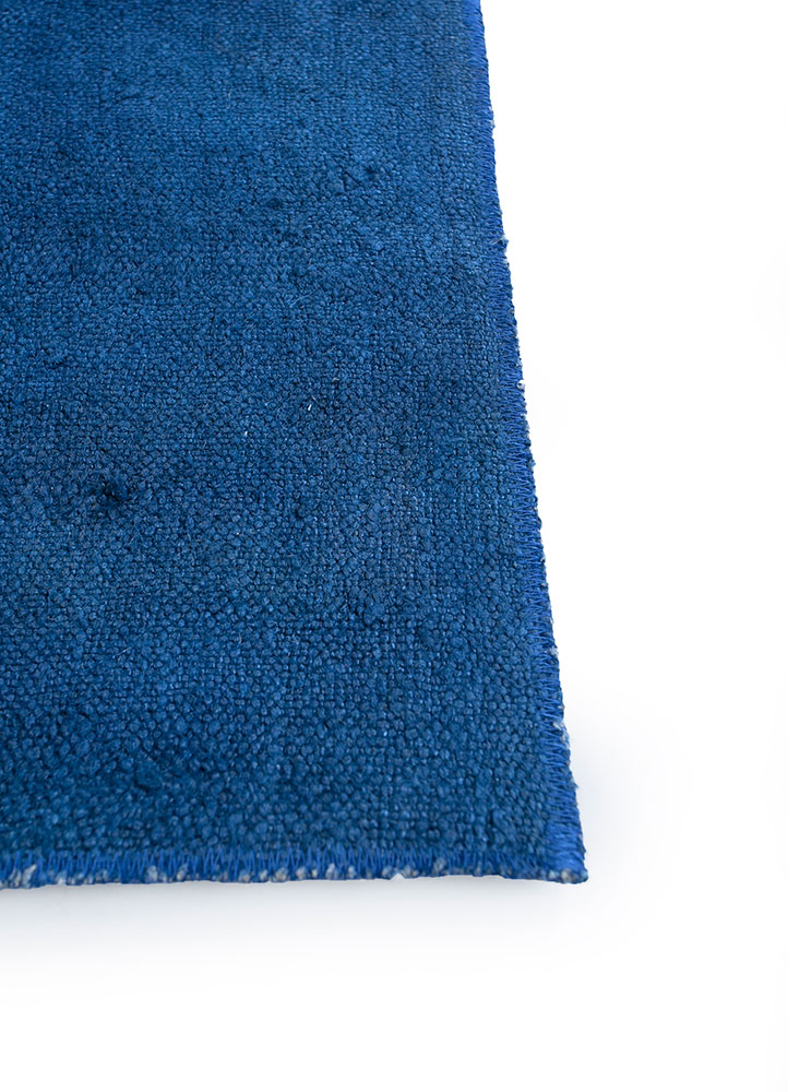 provenance blue wool hand knotted Rug - Corner