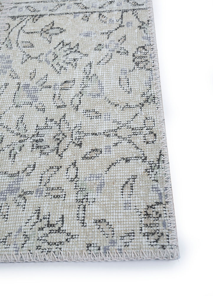 provenance grey and black wool hand knotted Rug - Corner