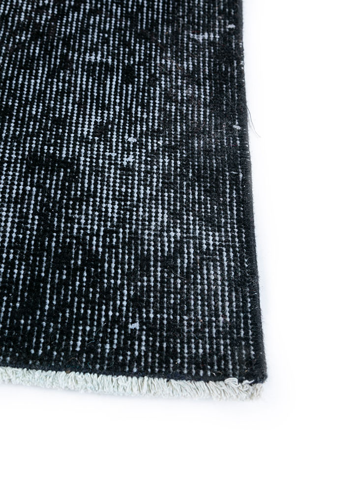 lacuna grey and black wool hand knotted Rug - Corner