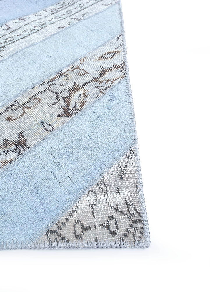 provenance blue wool hand knotted Rug - Corner