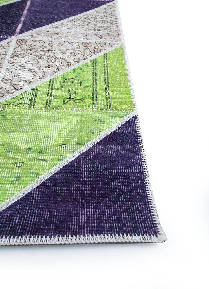 provenance green wool hand knotted Rug - Corner