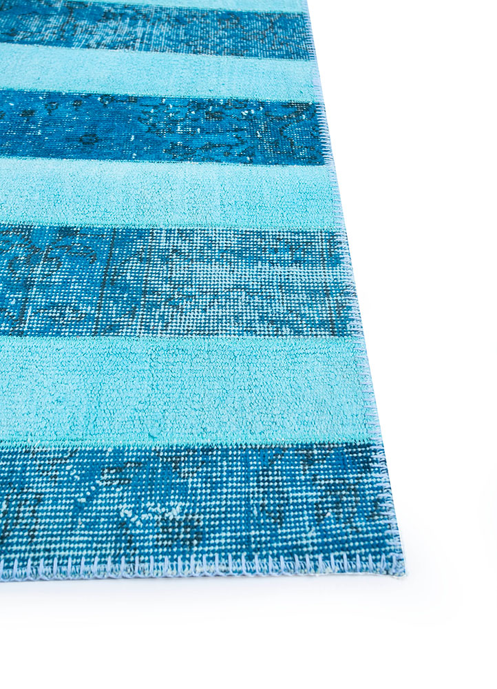 provenance blue wool hand knotted Rug - Corner