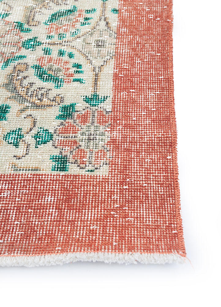 vintage red and orange wool hand knotted Rug - Corner