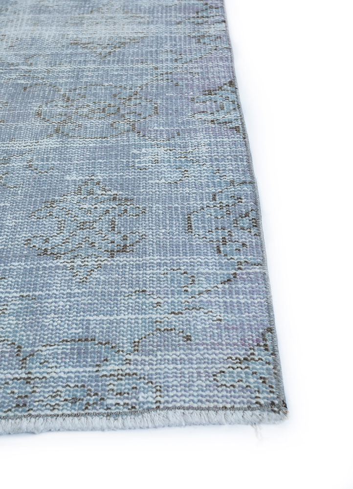 vintage grey and black wool hand knotted Rug - Corner