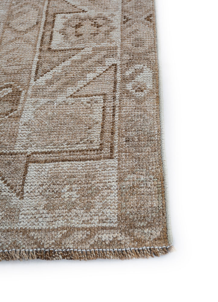 nuray beige and brown wool hand knotted Rug - Corner