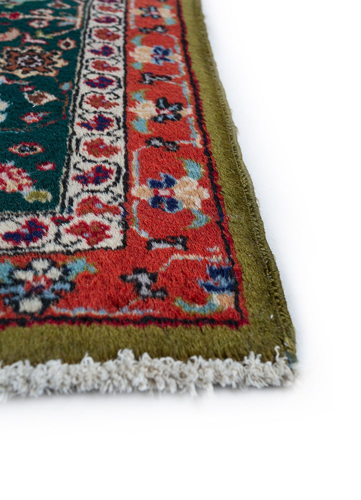 aalam green wool hand knotted Rug - Corner