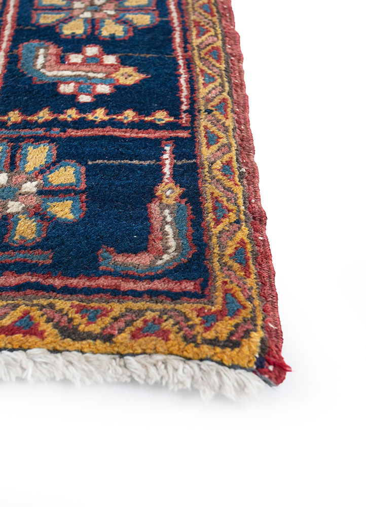 aalam red and orange wool hand knotted Rug - Corner