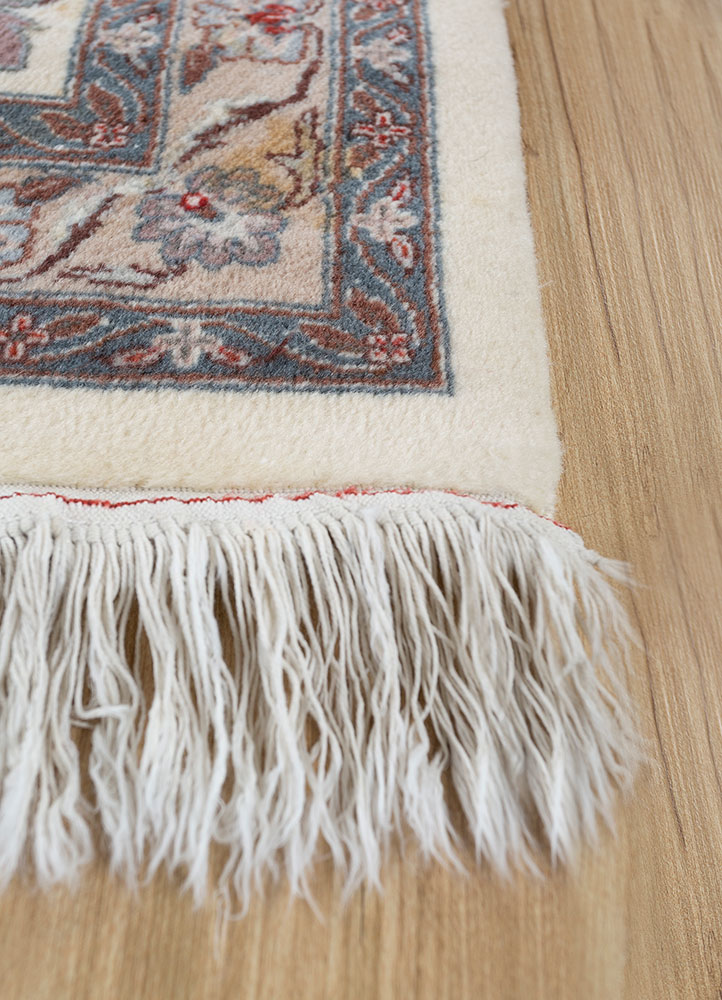 aalam grey and black wool hand knotted Rug - Corner