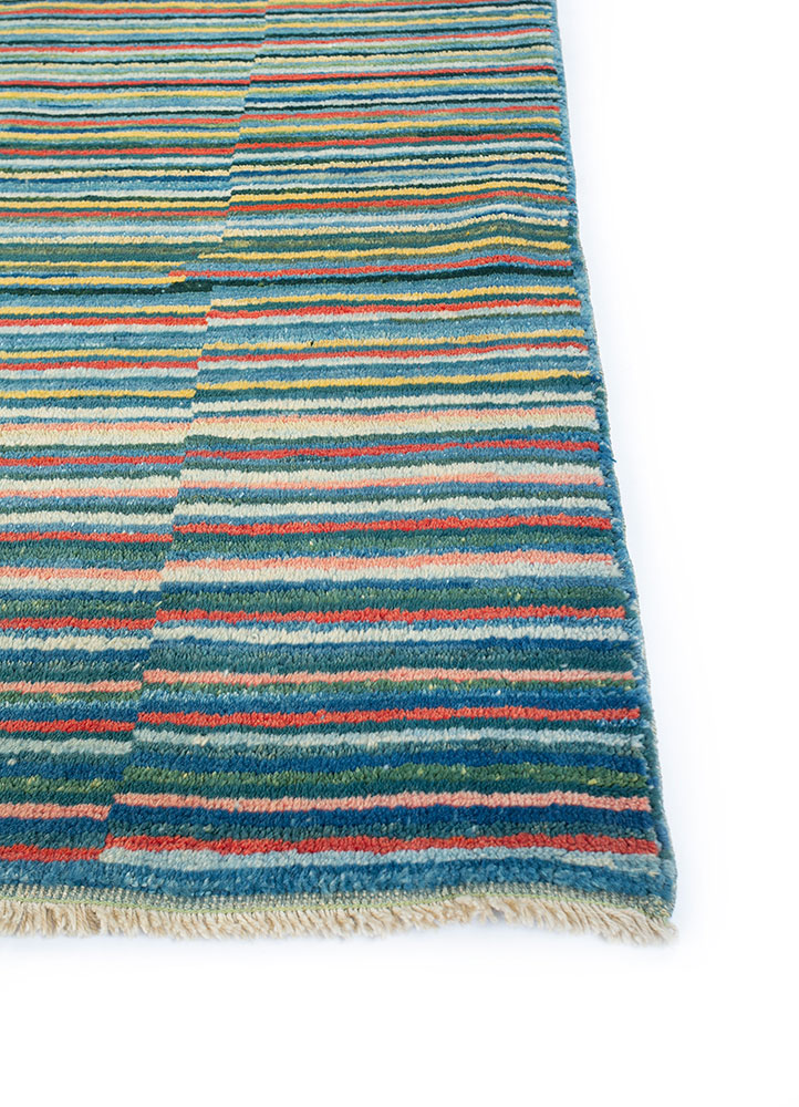 nuray green wool hand knotted Rug - Corner