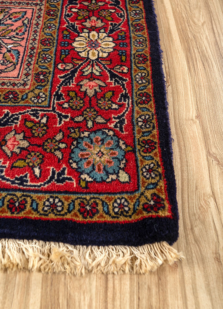 aalam multi wool hand knotted Rug - Corner