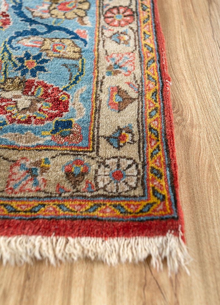 aalam gold wool and silk hand knotted Rug - Corner