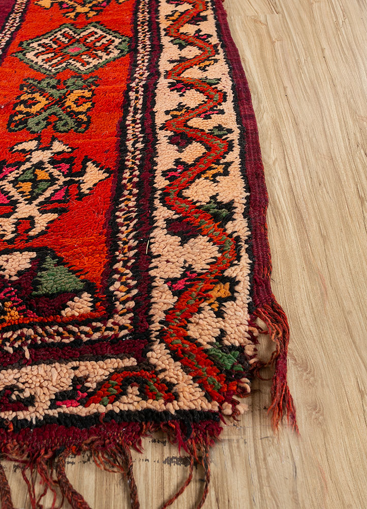 nuray red and orange wool hand knotted Rug - Corner