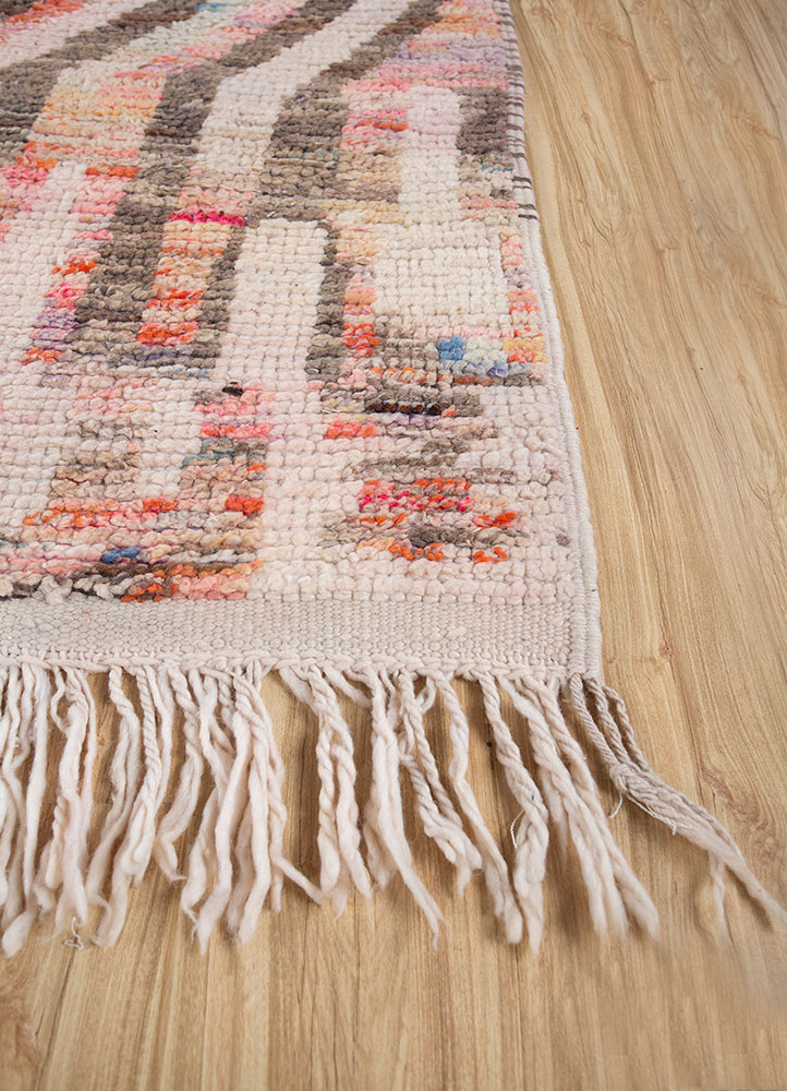 zuri multi wool hand knotted Rug - Corner