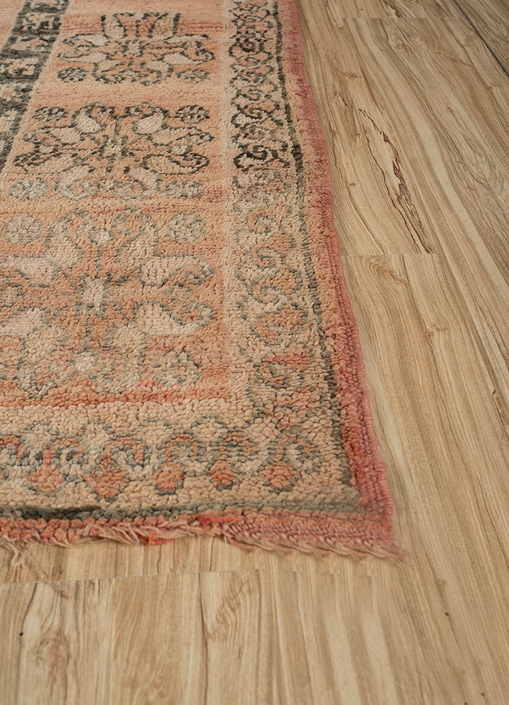 nuray red and orange wool hand knotted Rug - Corner