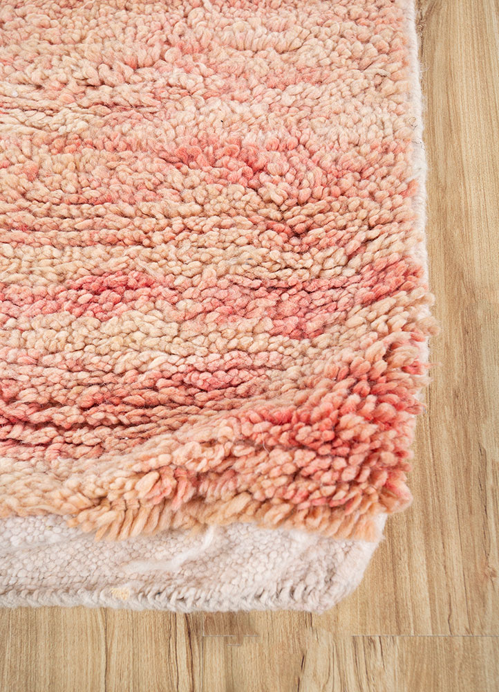 zuri multi wool hand knotted Rug - Corner