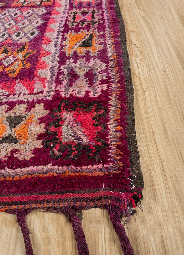 nuray pink and purple wool hand knotted Rug - Corner