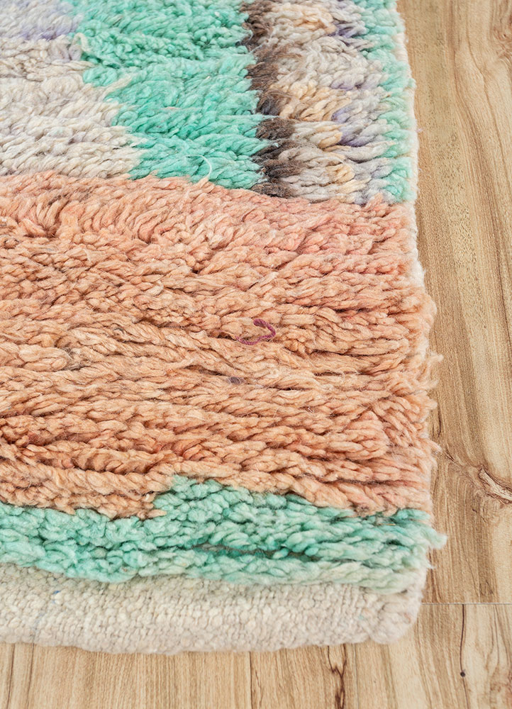 zuri pink and purple wool hand knotted Rug - Corner