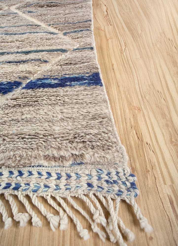 zuri beige and brown wool hand knotted Rug - Corner