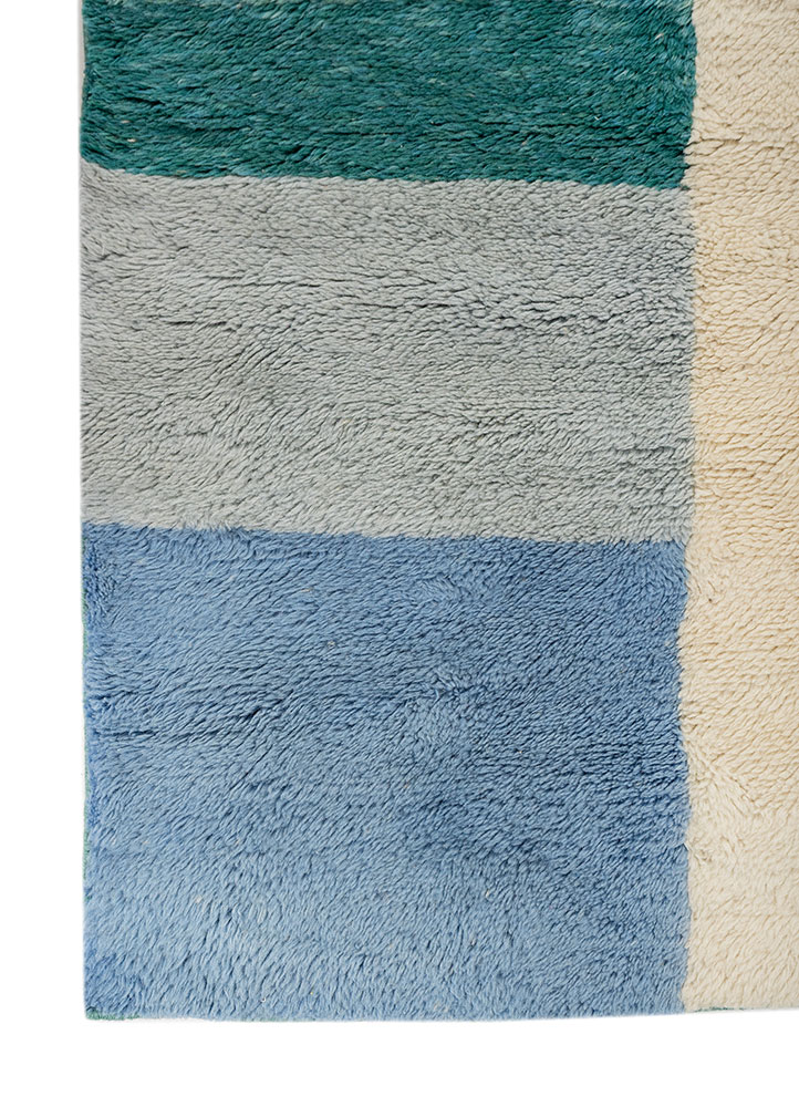 zuri ivory wool hand knotted Rug - Corner