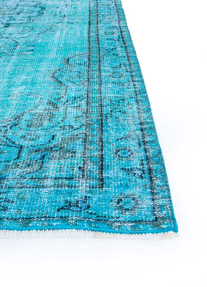 lacuna green wool hand knotted Rug - Corner