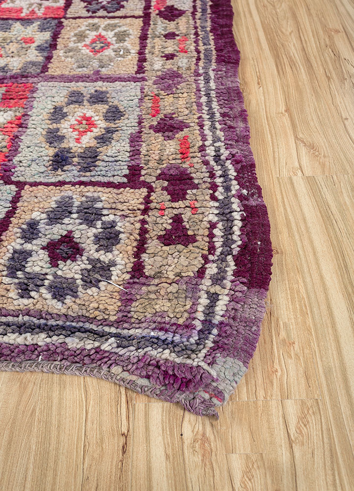 nuray pink and purple wool hand knotted Rug - Corner