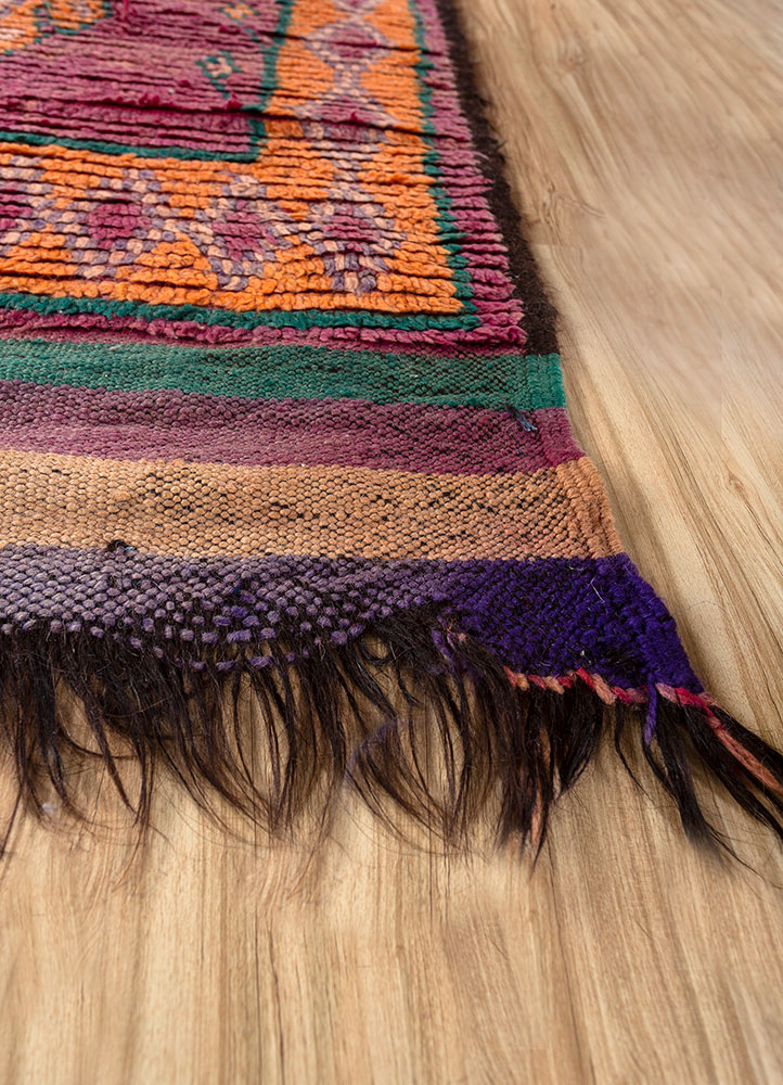nuray pink and purple wool hand knotted Rug - Corner