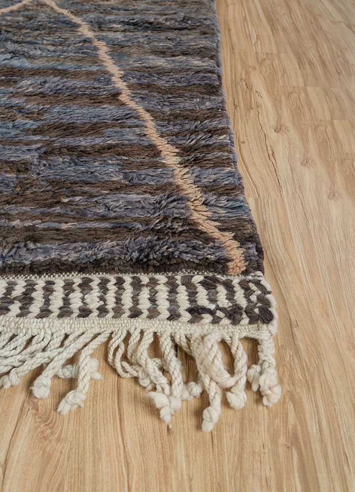 nuray grey and black wool hand knotted Rug - Corner