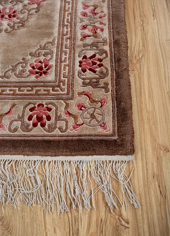 gulmarg beige and brown silk hand knotted Rug - Corner