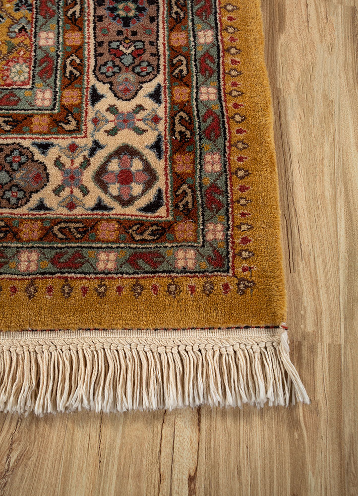 gulnar gold wool hand knotted Rug - Corner