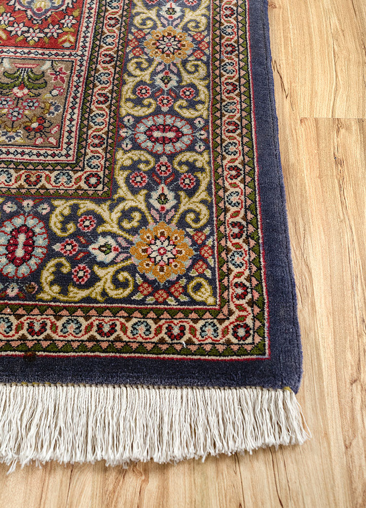 aalam blue wool hand knotted Rug - Corner