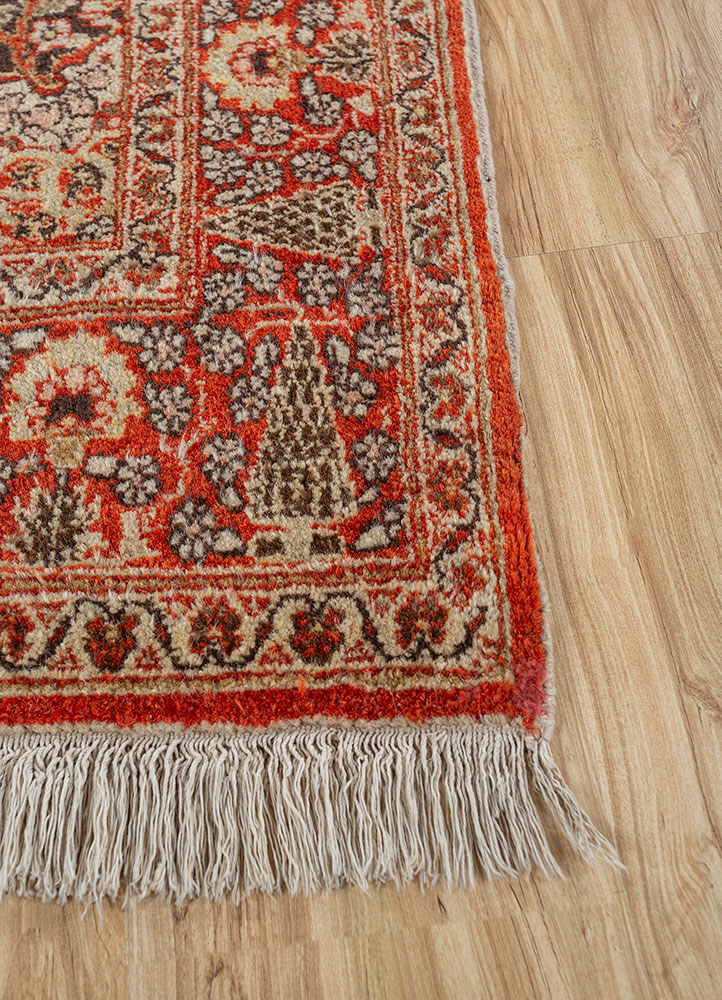 aalam red and orange wool hand knotted Rug - Corner