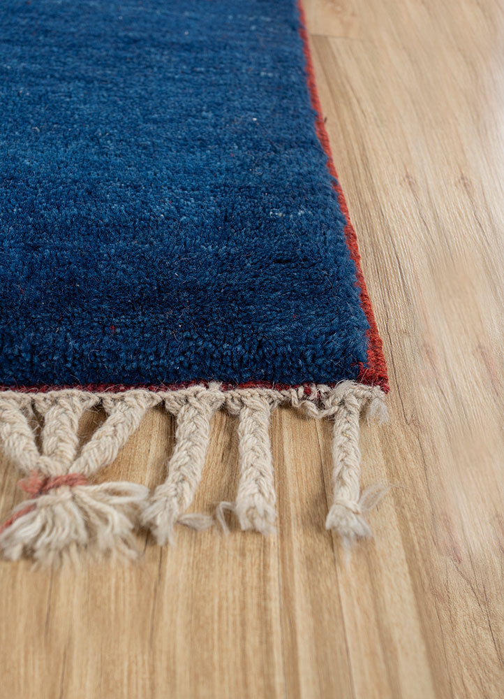 zuri blue wool hand knotted Rug - Corner