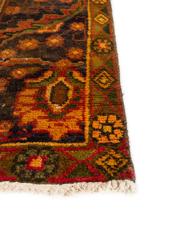 aalam red and orange wool hand knotted Rug - Corner