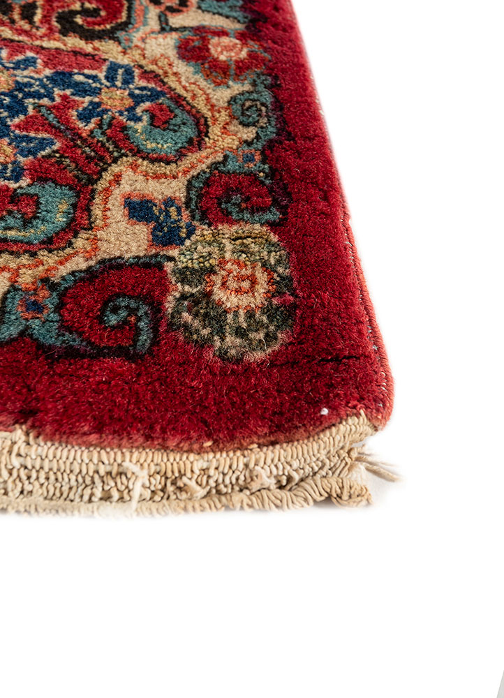 aalam red and orange wool hand knotted Rug - Corner
