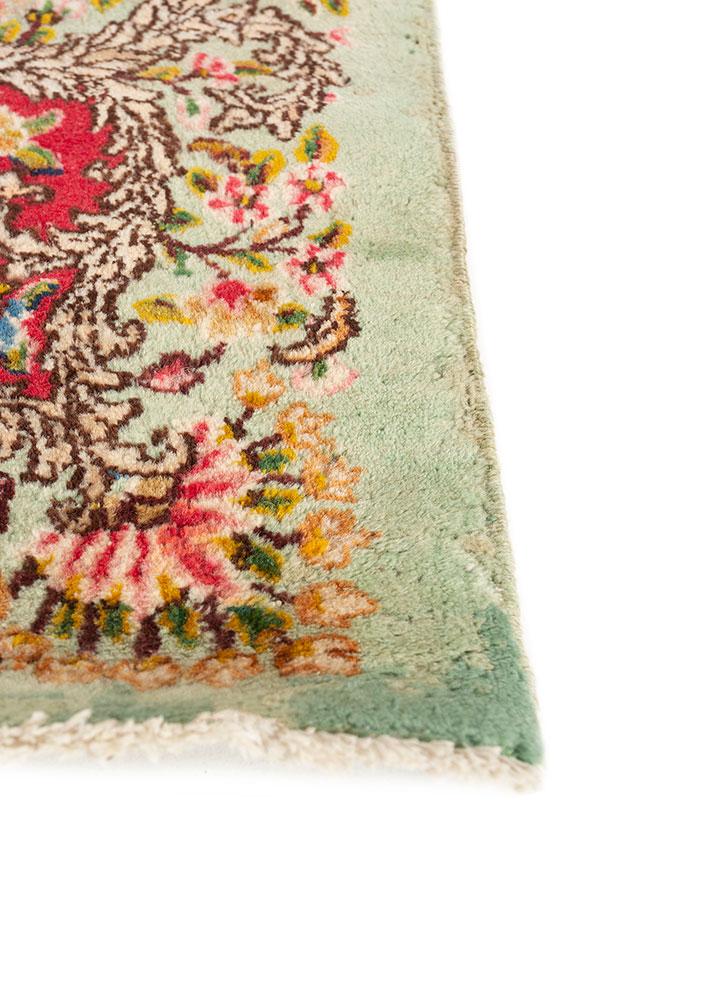 aalam green wool hand knotted Rug - Corner