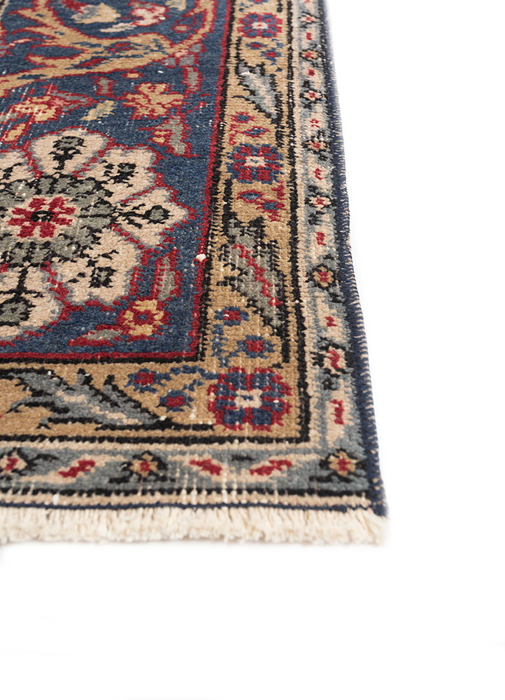 aalam red and orange wool hand knotted Rug - Corner