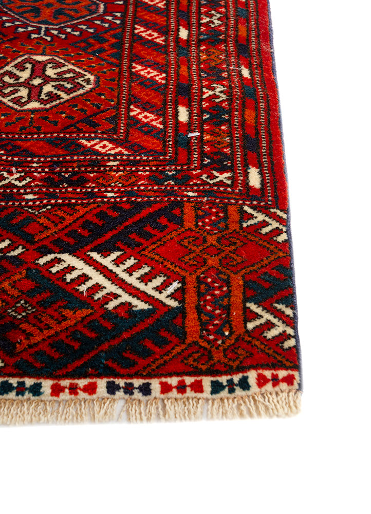 kiaan red and orange wool hand knotted Rug - Corner
