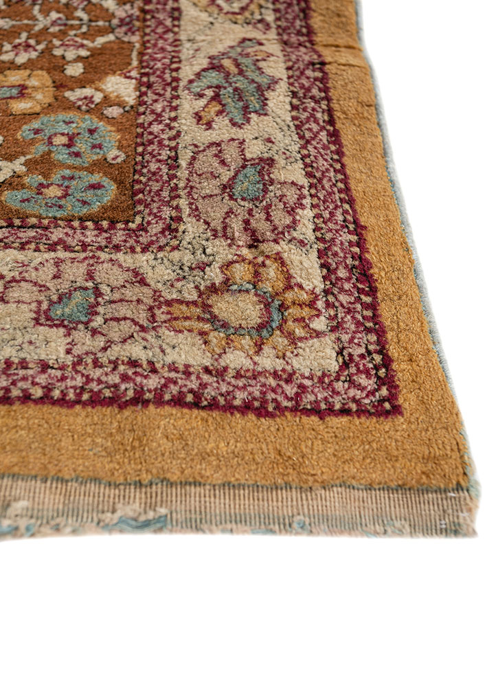 aalam gold wool hand knotted Rug - Corner
