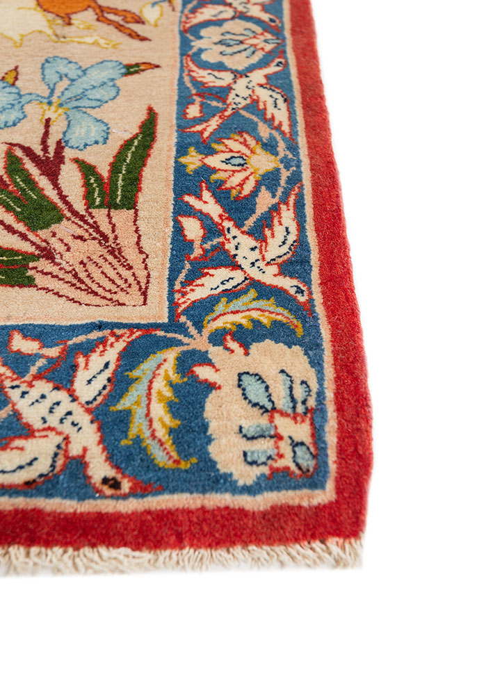 aalam ivory wool hand knotted Rug - Corner
