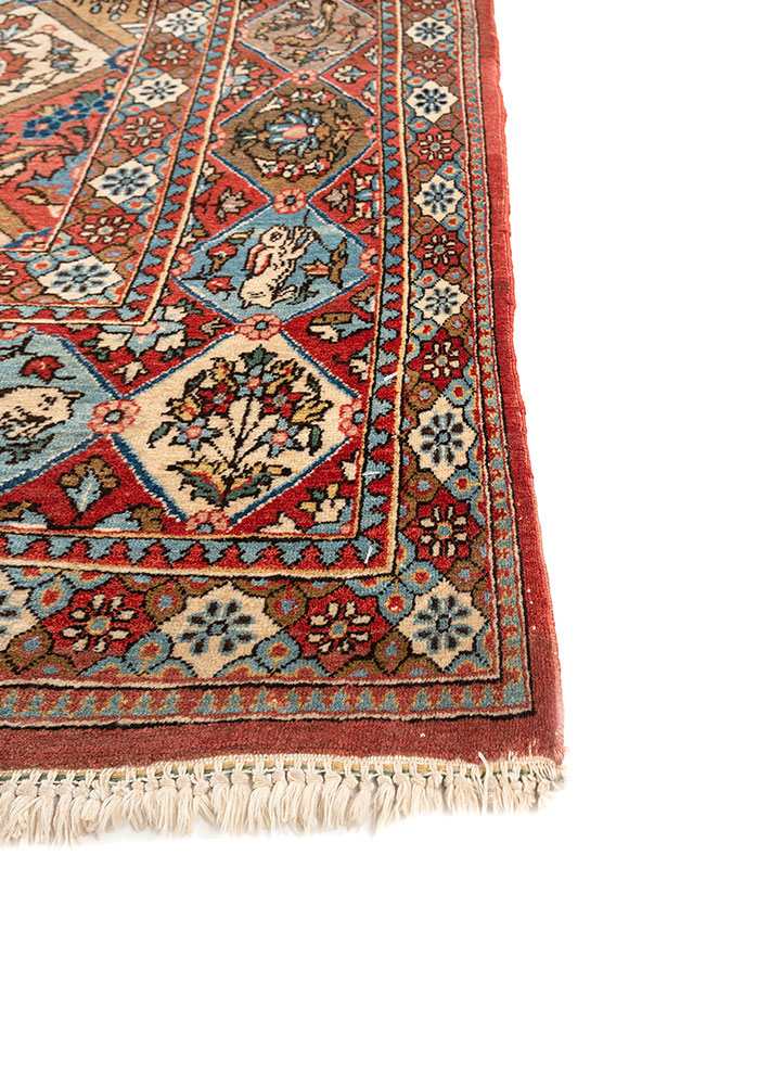 aalam ivory wool hand knotted Rug - Corner