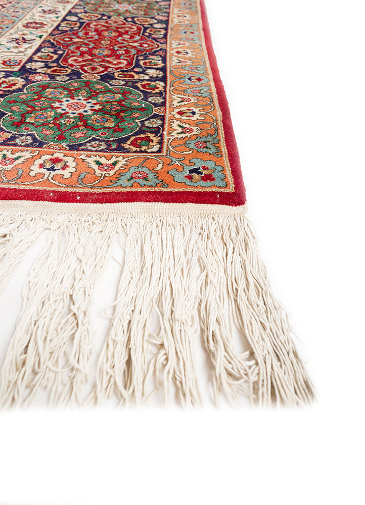 aalam red and orange wool hand knotted Rug - Corner