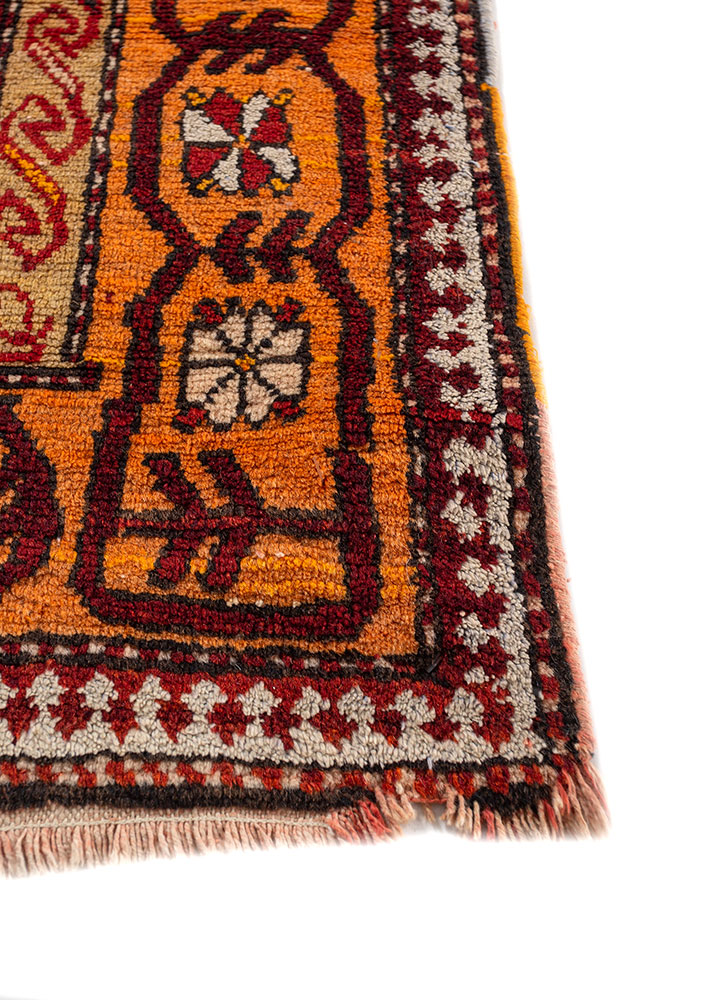 kiaan red and orange wool hand knotted Rug - Corner