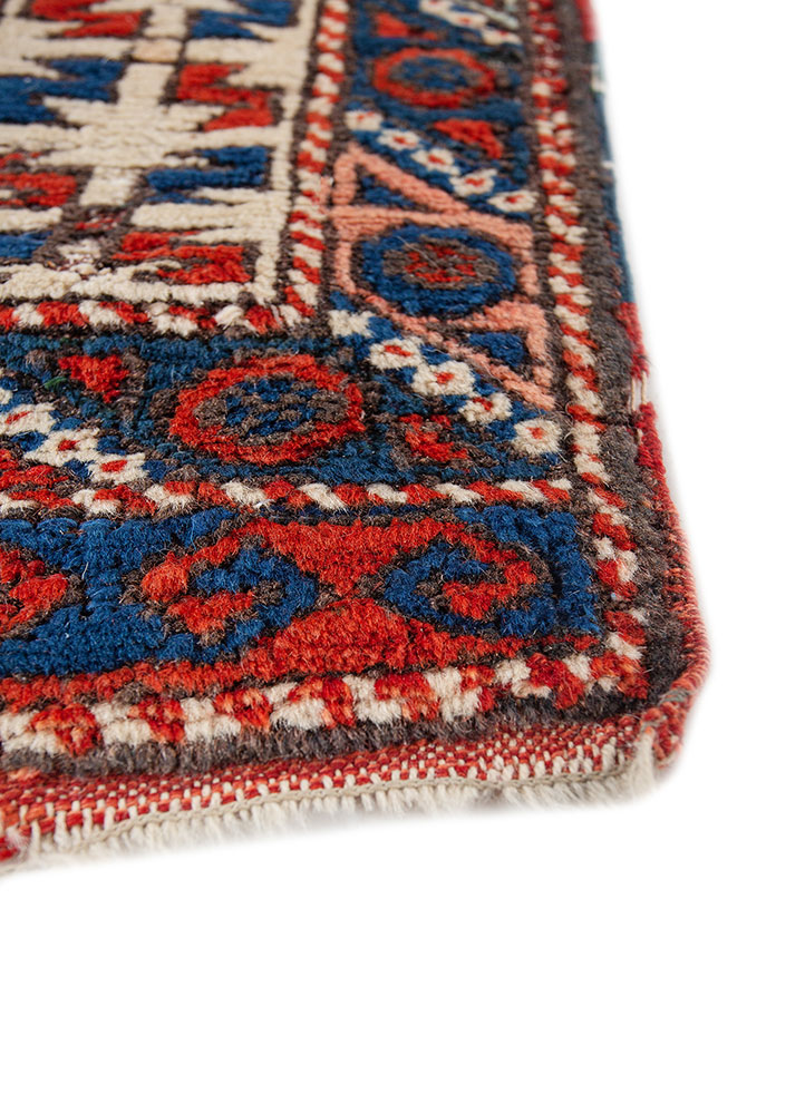 kiaan blue wool hand knotted Rug - Corner