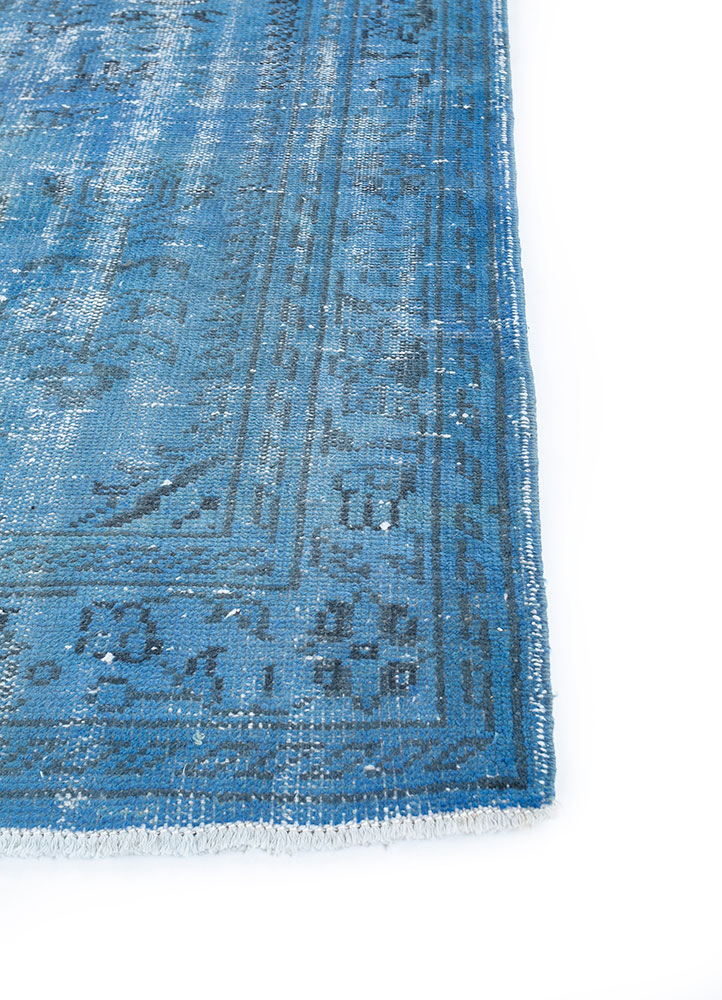 lacuna blue wool hand knotted Rug - Corner