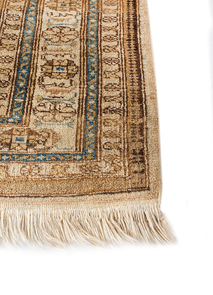 kiaan green wool hand knotted Rug - Corner