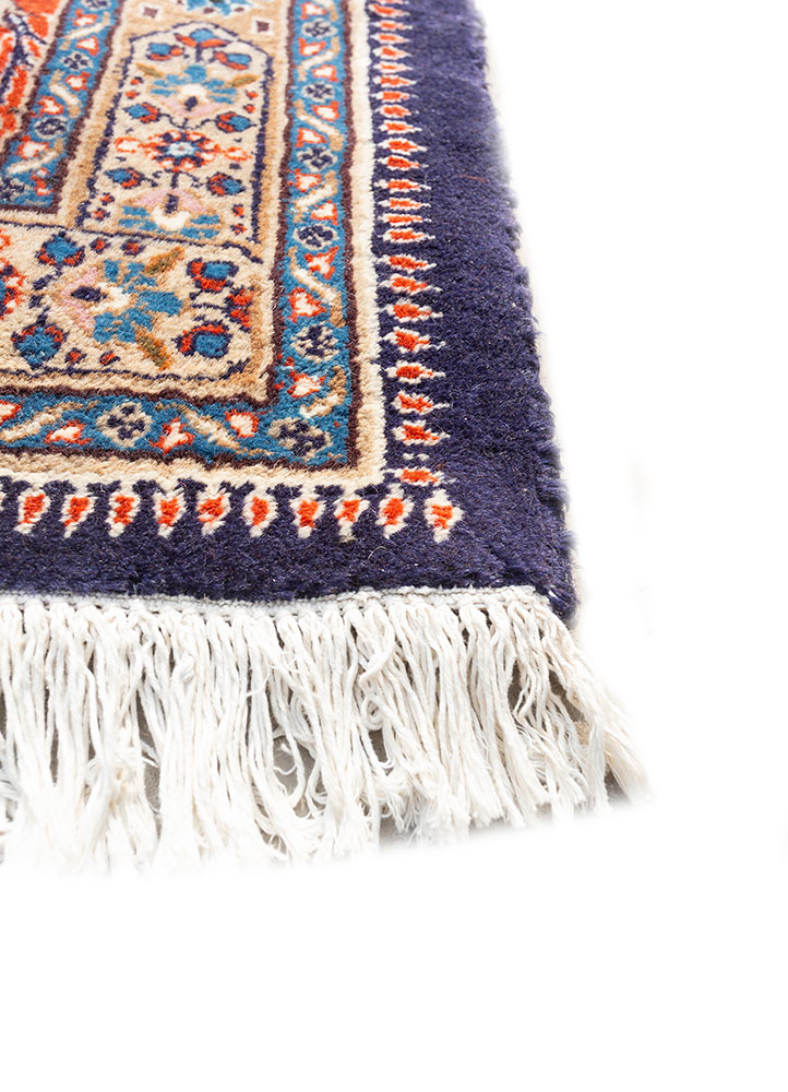 aalam red and orange wool hand knotted Rug - Corner