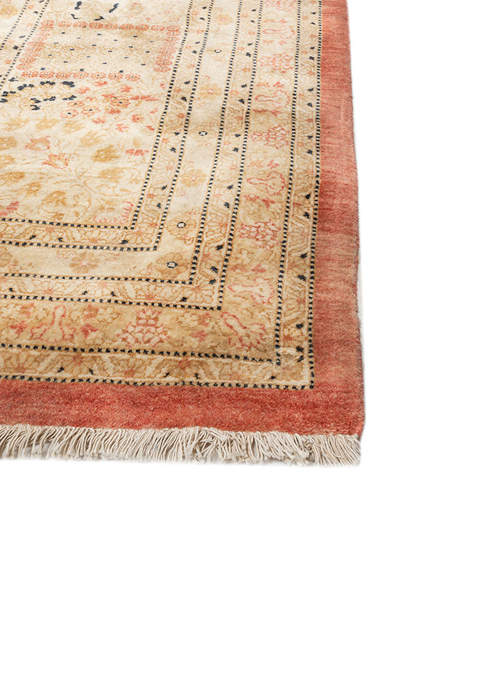 aalam gold wool hand knotted Rug - Corner