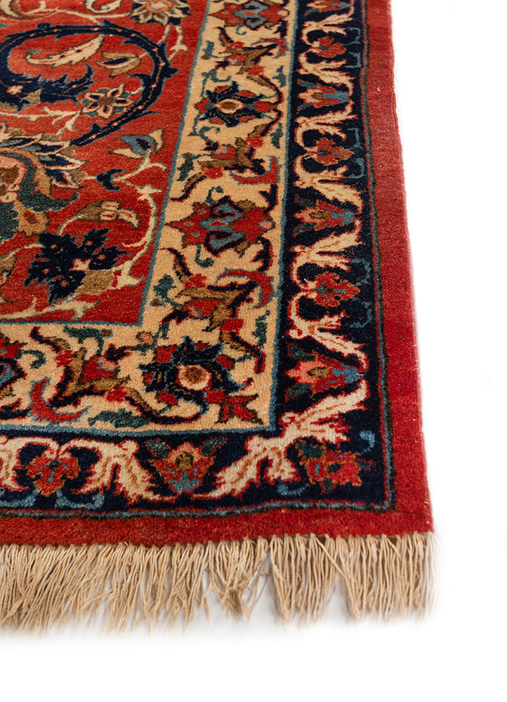 aalam gold wool hand knotted Rug - Corner