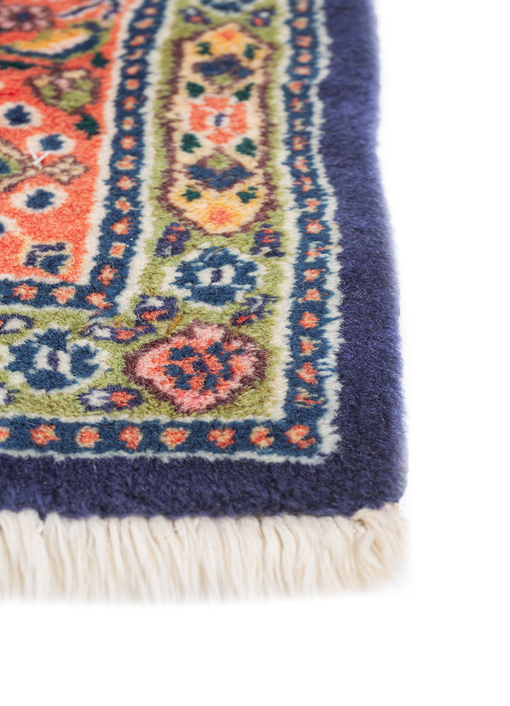aalam green wool hand knotted Rug - Corner
