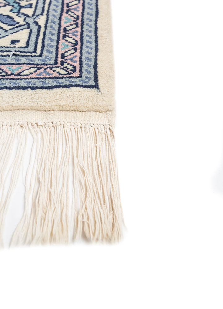 aalam blue wool hand knotted Rug - Corner